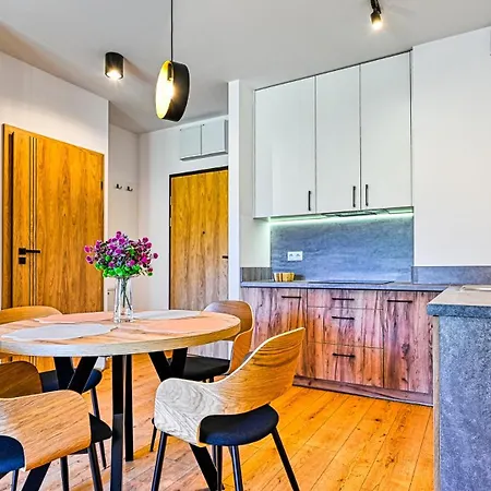 Polna A39 Blisko Stoku I Lasu - 5d